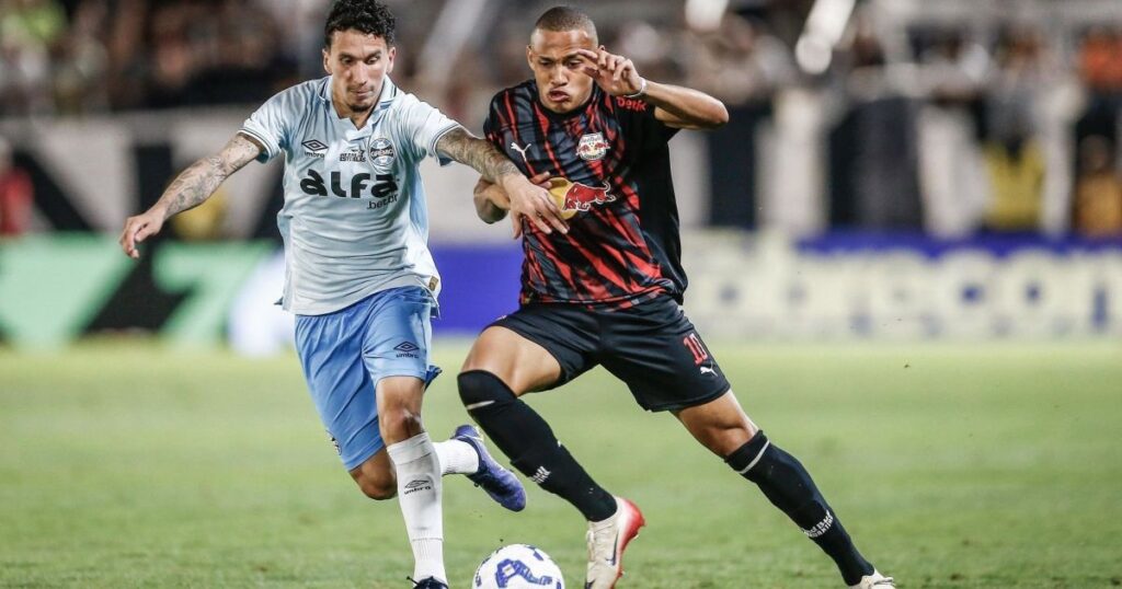 Grêmio pede ao STJD suspensão de cartões após erros de arbitragem Grêmio pede ao STJD suspensão de cartões após erros de arbitragem