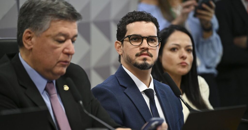 CPMI do INSS: filho de ex-diretor do INSS fica em silêncio durante oitiva
