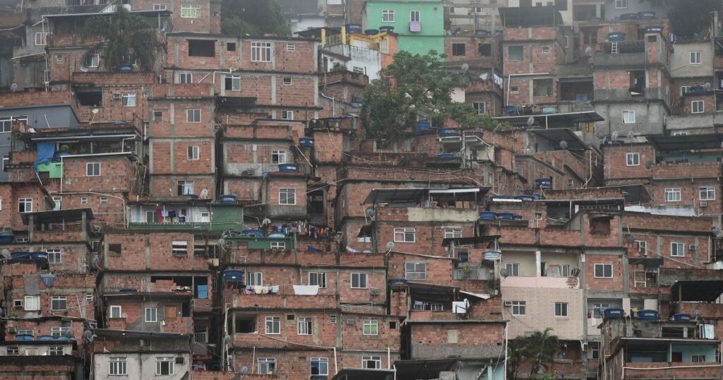 Especialista explica como a educação pode afastar jovens do tráfico