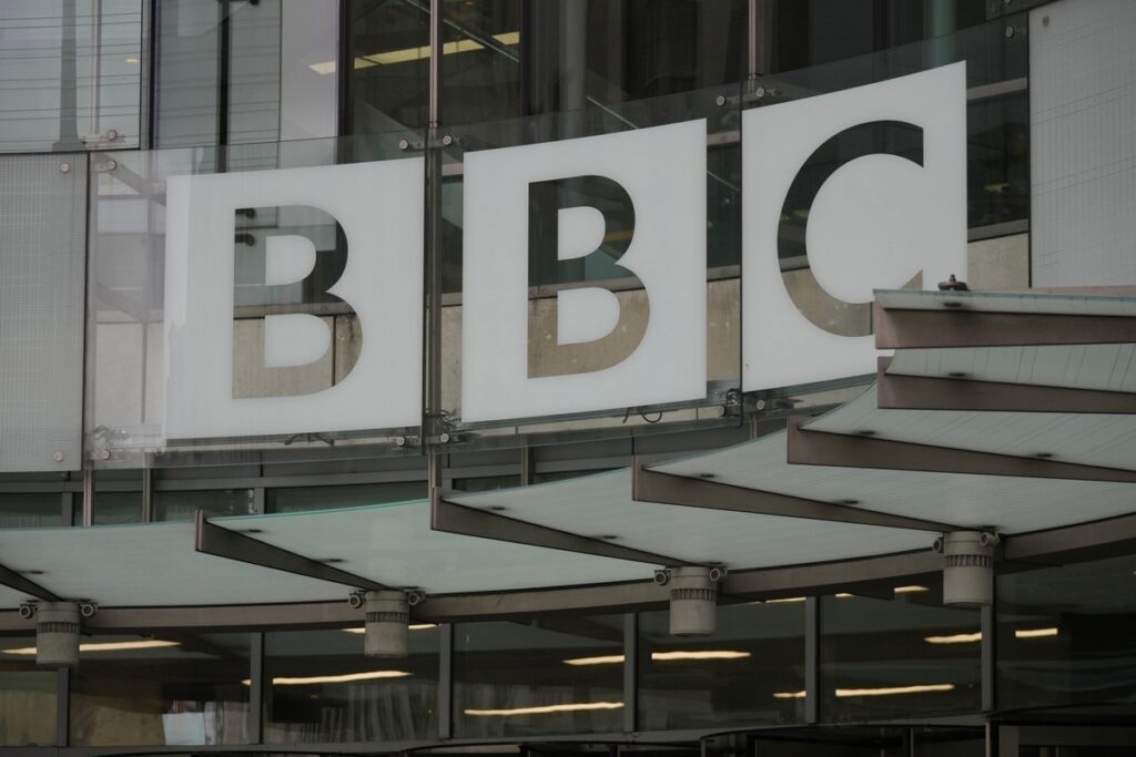BBC deve anunciar parceria com YouTube, diz jornal