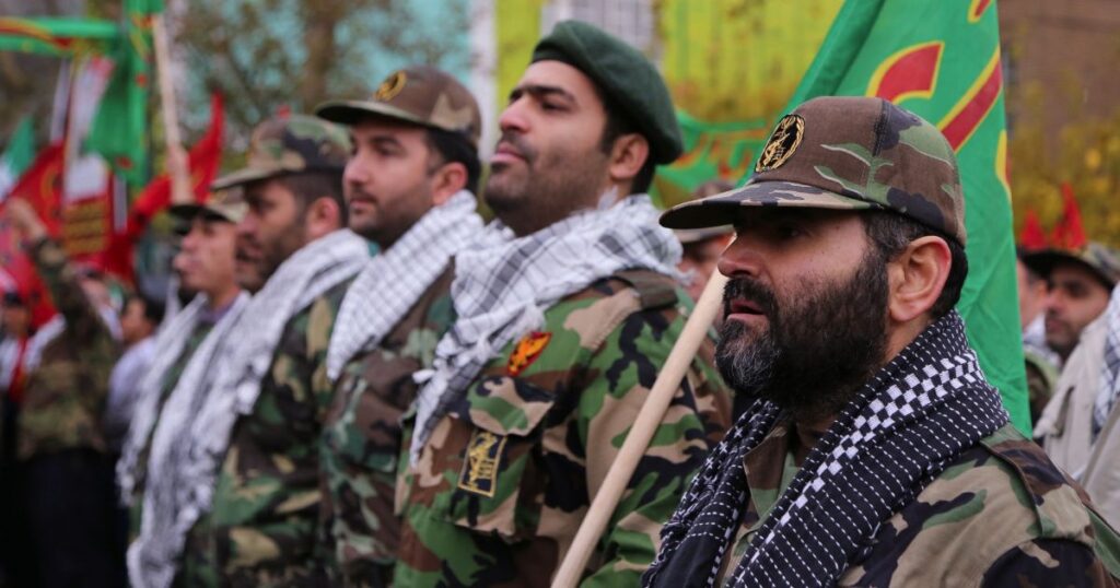 Protestos no Irã: Conheça os paramilitares Basij que reprimem manifestantes Protestos no Irã: Conheça os paramilitares Basij que reprimem manifestantes