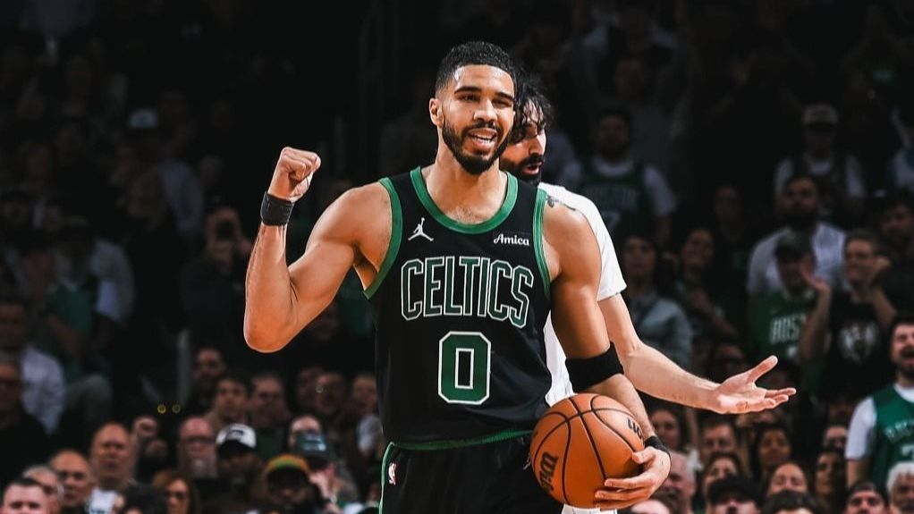 Astro da NBA pode voltar a jogar antes do previsto após grave lesão Astro da NBA pode voltar a jogar antes do previsto após grave lesão