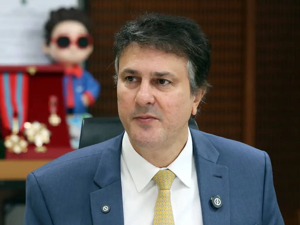 Camilo Santana faz pronunciamento de volta às aulas e destaca avanços no País Camilo Santana faz pronunciamento de volta às aulas e destaca avanços no País