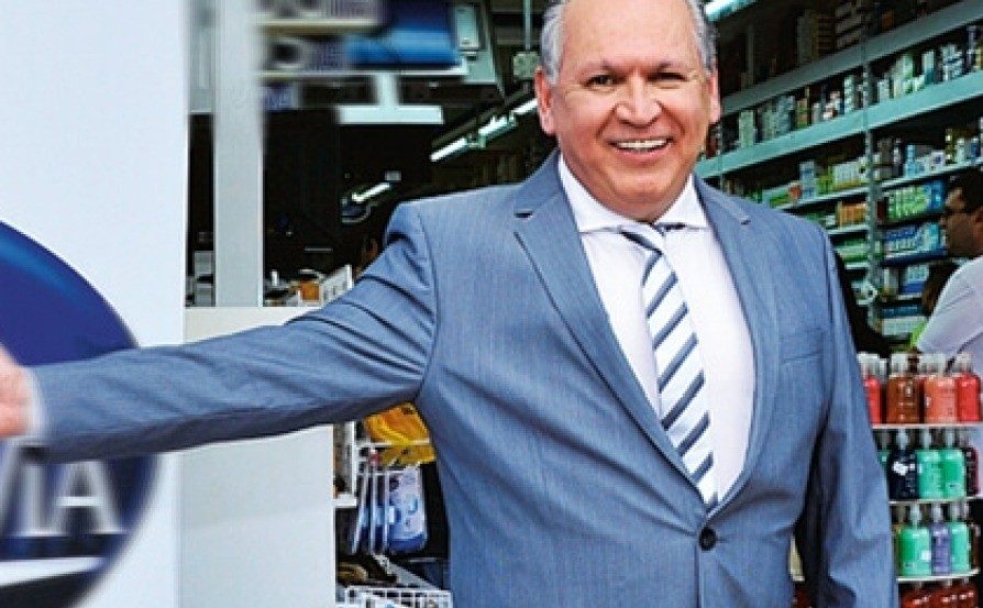 Dono da Ultrafarma é denunciado por corrupção ativa em esquema de R$ 1 bi em propinas
