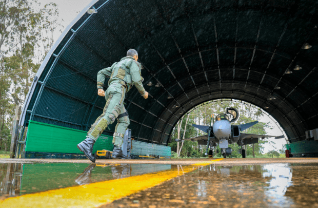 FAB inicia uso de caças suecos Gripen na defesa aérea de Brasília FAB inicia uso de caças suecos Gripen na defesa aérea de Brasília