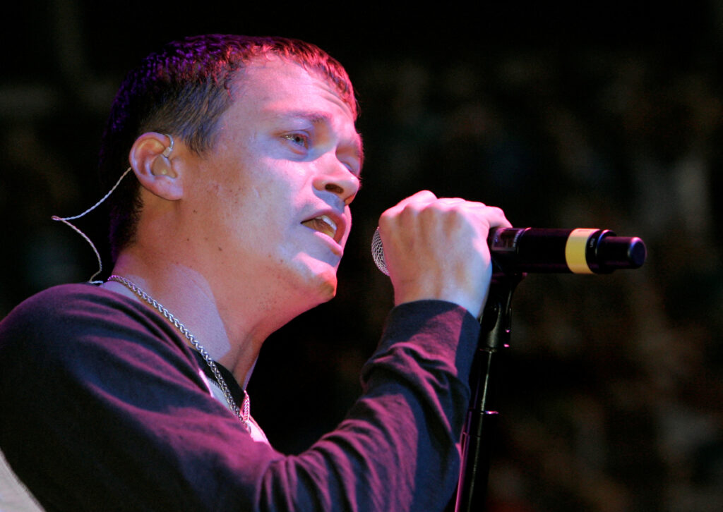 Morre Brad Arnold, vocalista da banda de rock 3 Doors Down, aos 47 anos Morre Brad Arnold, vocalista da banda de rock 3 Doors Down, aos 47 anos