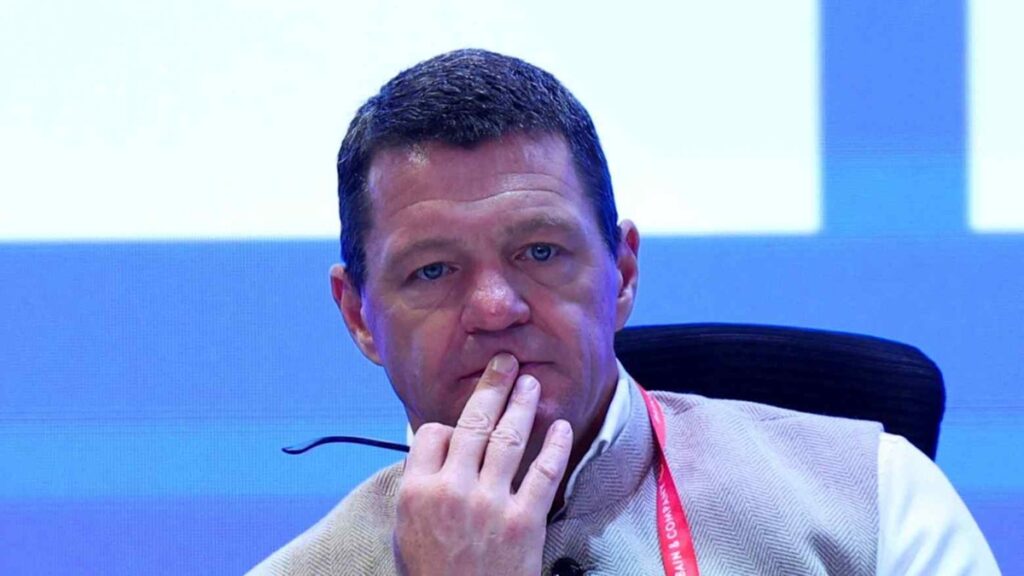 CEO da IndiGo renuncia após milhares de voos cancelados afetarem imagem e lucros | Empresas