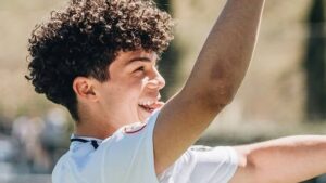 Filho de Marcelo marca hat-trick em 35 minutos em goleada do Real Madrid