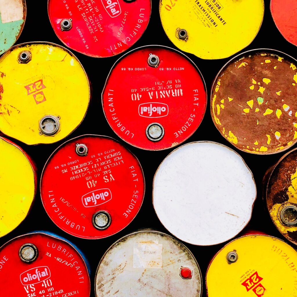 Ministério da Fazenda eleva projeção para barril de petróleo de US$ 65,97 para US$ 73,09 em 2026 | Brasil