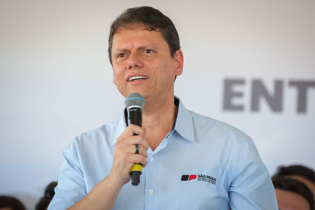 Tarcísio diz que nova ideia de subsídio do diesel é ‘razoável’ e SP deve aderir