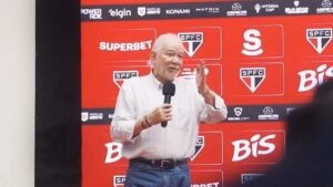 Presidente do São Paulo sofre pedido de expulsão; entenda o caso