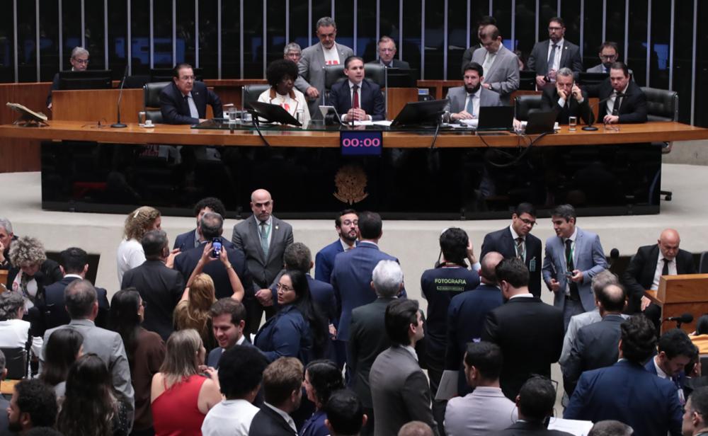 Câmara aprova em 1º turno PEC do fim da 6×1, com redução para 40h e jornada de 5 dias Câmara aprova em 1º turno PEC do fim da 6×1, com redução para 40h e jornada de 5 dias