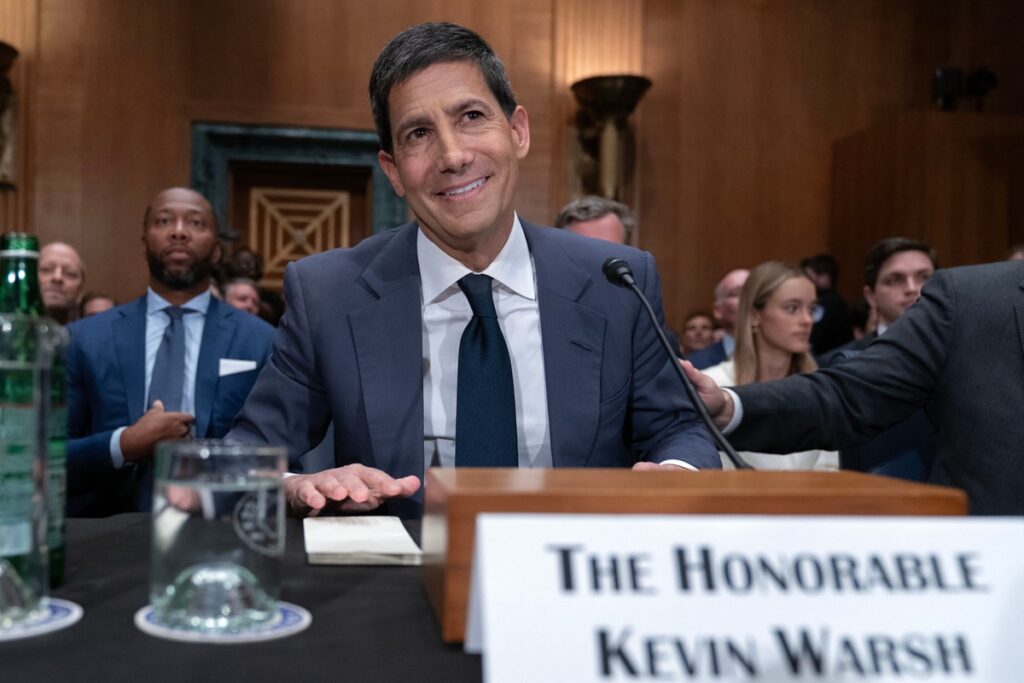 Kevin Warsh toma posse como presidente do Fed na sexta-feira | Finanças