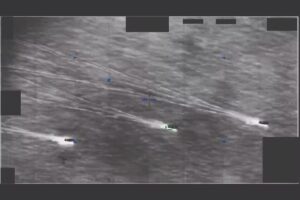 Pentágono divulga novas imagens sobre OVNIs com relatos de “orbes verdes”