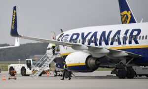 Ryanair quita todas as dívidas e se prepara para um verão desafiador