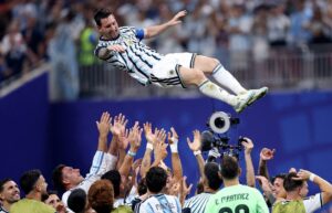 Messi leva Argentina a virada sobre o Egito rumo às quartas da Copa